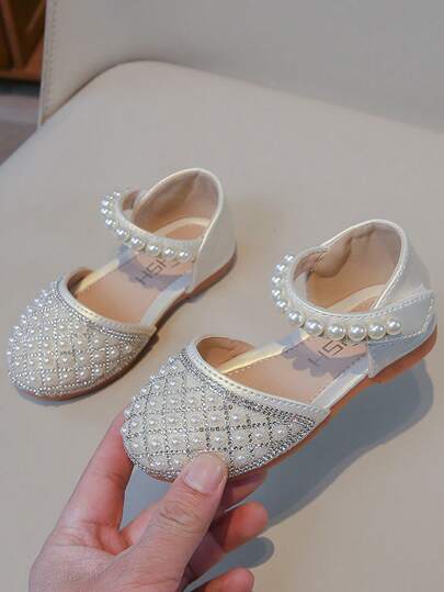 女童珍珠水钻装饰公主凉鞋，时尚闭趾防滑沙滩鞋，2026春夏款