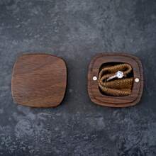 1 个优质木制储物盒，带磁性翻盖，适用于存放戒指、钻石、耳环、别针和其他物品，非常适合情人节、结婚纪念日等定制礼物。 - 彩色 - 查看 4