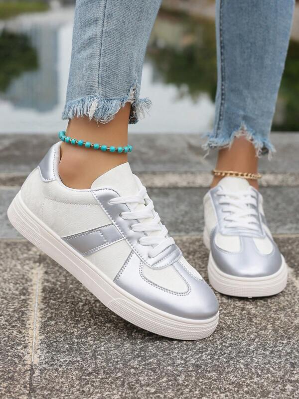 Damen Frühjahrs Weiße Sneaker, vielseitige flache Lässig Schnürer Sportschuhe, rutschfeste Trainer