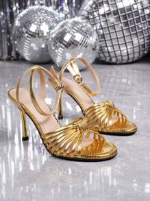 女士优雅金色结饰高跟凉鞋，适合正式聚会和场合