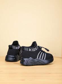 Nuove sneaker casual semplici per bambini, morbide, traspiranti in rete, antiscivolo, leggere, slip-on da esterno, adatte per tutte le stagioni