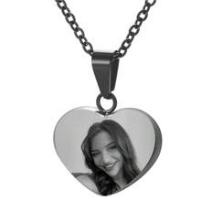 Personalized Photo Necklace, Stainless Steel 3D Heart-Shaped Pendant, Customize With Your Pet, Lover, Child, Family, Black & White Photo, Picture, Keychain, Necklace, Holiday Gift, Souvenir Gift - Black - View 8