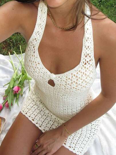 Boho-Urlaubsoutfits für Frauen, einfarbiges sexy Bodycon-Strickkleid mit Neckholder-Ausschnitt und Hohlmuster-Ausschnitt