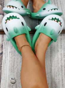 1 双鲨鱼形状拖鞋，露趾厚底拖鞋，可爱卡通沙滩鞋，适合情侣、男女、夏季假日派对鞋