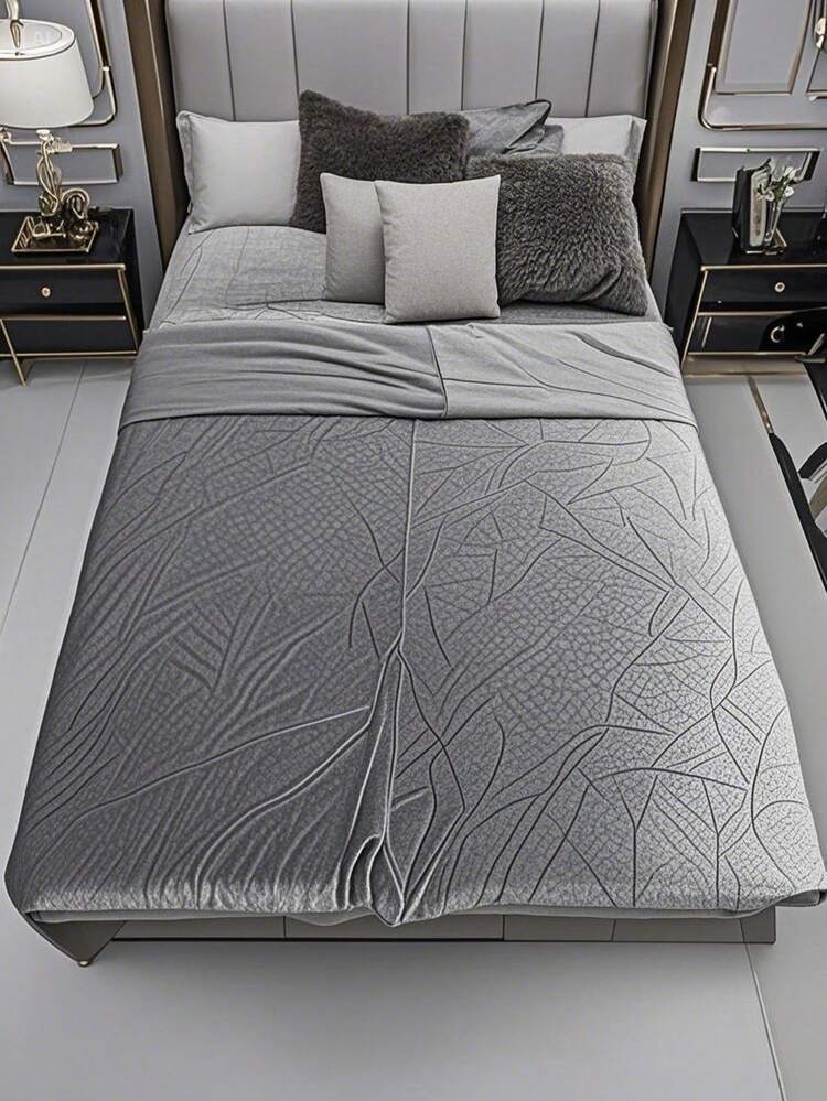 King Size Set Of Sheets With 2 Pillowcases. - Grey - View 1