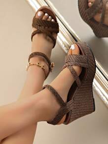 2024 新款女士坡跟厚底凉鞋，防水罗马厚底露趾鞋