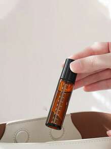 2pcs 10ml Tea Color Roll-On Bottles, Portable Roll-On Bottles, Sample Bottle, Refill Bottle, Suitable For Essential Oils, Aromatherapy, Serum, Fragrance, Refillable Home Bathroom Decor