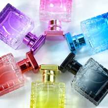 Bouteille de parfum 37 ML, Flacon vaporisateur, Flacon de voyage, Flacon de désinfection, Multi-fonction, Personnalisé, Délicat, De luxe, Bouteille en verre en vrac, Bouteille vide de parfum en verre de couleur, Flacon vaporisateur de désinfection, Flacon de voyage portable pour le maquillage et les compléments alimentaires