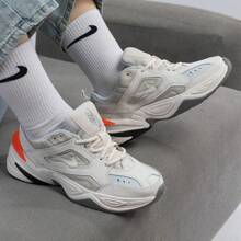 Nike 女款 M2K TEKNO 低帮休闲运动鞋，复古厚底运动鞋，2026 春季新款 AO3108-001 - 白色 - 查看 9