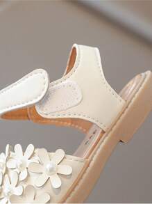 1 Pair Children Pearl Flower Hook And Loop Soft Bottom Lightweight Non-Slip Sandals, Very Comfortable To Wear, Suitable For Summer Beach