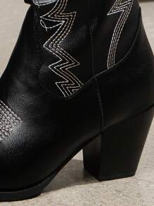 Giày bốt thêu thời trang phong cách phương Tây có gót dày và mũi vuông - màu đen - Xem 7