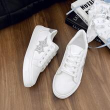 Zapatos casuales blancos para mujer de suela suave y ligera, de moda, con diseño de estrella, planos, con cordones, deportivos, elegantes, antideslizantes, cómodos y transpirables, adecuados para todas las estaciones. Nuevos lanzamientos adecuados para vestidos.