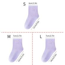 5 Pairs Cartoon Animal Dopamine Socks For Kids, Dinosaur Pattern Sports Socks, Giraffe Expression Pattern Girls Breathable Sweat-Absorbing Socks, Colorful Cartoon Sports Socks For Boys, Suitable For Home, Outdoor, School Wear In All Seasons