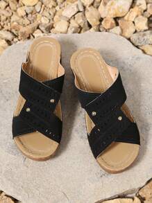 2025 Summer New Platform Thick Bottom Women Sandals, Fashion Versatile Casual Women Shoes, Wedge Slip-On Sandals, Black Color, Vacation & Outdoor Beach Sandals, Ladies Footwear