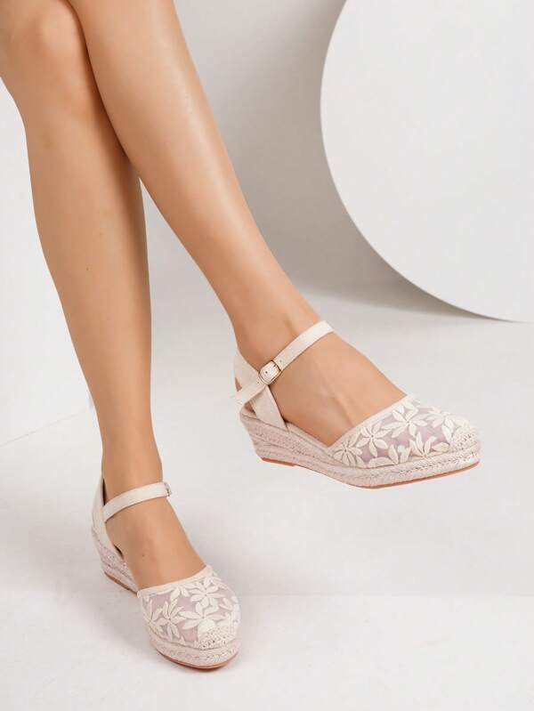 Women's Fashionable Mesh Apricot Breathable Casual Vacation Linen Rope Wedge Sandals