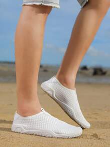 Women&Men Outdoor Wading Shoes Quick-Drying Sand Beach Shoes Anti-Slip Water Shoes For Stream Hiking Walking Fishing Swim Lightweight Breathable Shoes Non Slip Wading Shoes, Yoga Sports, Seaside Cycling, Wading, Outdoor Sports,Summer Sneakers Woman,Slip On Shoes,Camping,Gym,Flat Shoes,Camping,Pool,Vacation,Cruise - White - View 3