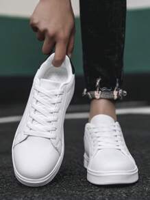 春季新款大码男士休闲硫化鞋，百搭白色运动鞋，皮革鞋面，防水防滑，时尚年轻学生款