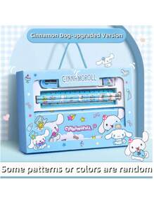 Sanrio Autorisé par Sanrio Ensemble de papeterie mignon de chien Melody Cinnamon de Sanrio. Fournitures scolaires pour garçons et filles - crayons et boîte de rangement pour crayons, gomme, taille-crayon, règle, cahier. Cadeaux pour la rentrée, Halloween, Noël (la conception et la couleur de la boîte cadeau peuvent varier selon les différents lots de production)
