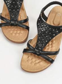 Sandalias de mujer bohemias con cuentas, tipo romano de pala plana y retro, nuevas llegadas para primavera/verano 2025