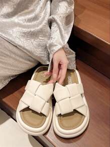 2025 夏季新款女士休闲平底拖鞋，厚底复古凉鞋，防滑沙滩鞋，时尚人字拖，百搭女士凉鞋