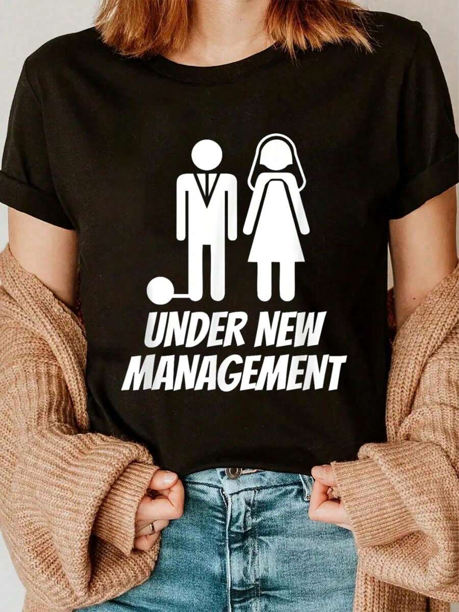 Funny Just Married T-Shirt, Fun Newlywed Gag Gifts For Men T-Shirt Print Crew Neck T-Shirt For Summer, Women's Soft Short Sleeve Top, Stylish Comfy Tee For Women Graphic Tees - 黑色 - 查看 1