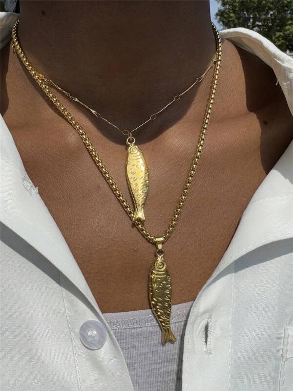 Collar con colgante de pez de metal exagerado, collar con elemento oceánico para el verano de 2025