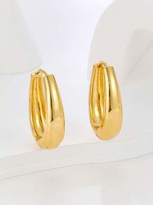 复古性感法式小粗环耳环，佩戴舒适，适合日常和派对场合，是时尚女性的圣诞礼物