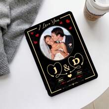 1 st. Aanpasbare foto- en tekstbedrukte tabletbeschermhoes compatibel met iPad, gepersonaliseerde fotonaam voor koppels tabletbeschermhoes compatibel met iPad 9e/8e/7e generatie 10,2", prachtig romantisch patroon tabletbeschermhoes compatibel met iPad 10e generatie, iPad Pro 11" 2021/2020/10e generatie, iPad Mini 4/5/6, met pengleuf, anti-val, automatische wek-/slaapfunctie, 4-hoeks anti-schok, water-/krasbestendig, verstelbare kijkhoekstandaard, zwart