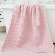 1pc Extra Large Waffle Texture Bath Towel, Absorbent Quick Drying Soft Towel For Women, Cute And Comfortable Home Towel, Bathroom Accessories Fall Decor,Holiday Home Bathroom Decor Back To School For Beauty Salon Home Bathroom Shower Towels For Beauty Salon, Hotel Sports,Home Essentials, Towel, Skin Care Bath Towel Sheet