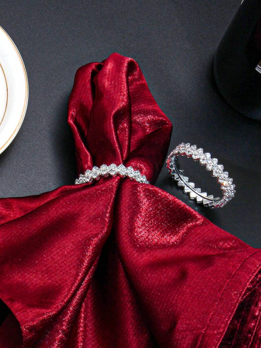 1-4 szt. Proste kryształowe diamentowe obrączki na serwetki, luksusowy wystrój stołu hotelowego i restauracyjnego