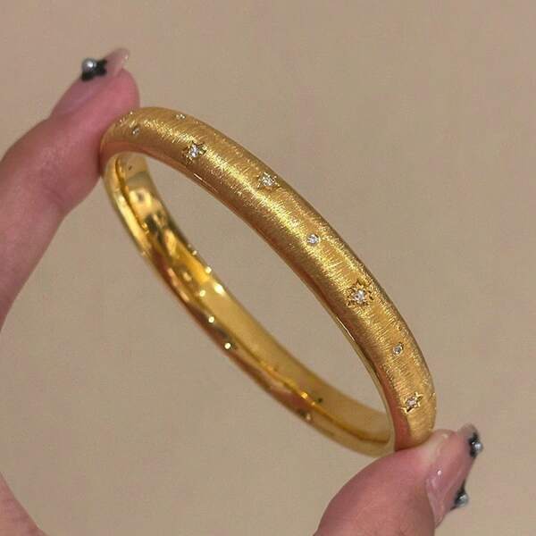 1pc Starry Sky Bracelet, Set With Gold Brushed Diamonds, A Stylish And Versatile Luxury Bracelet
