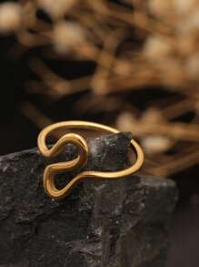 1pc Stainless Steel Minimalist Wavy 18K Gold Plated Curved Band Ring, Suitable For Women & Couples For Everyday Wear