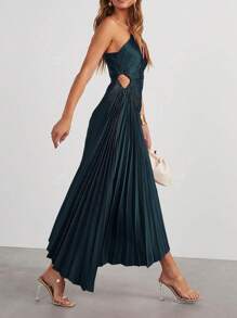 Elegantes Cocktailkleid mit geraffter asymmetrischer Schulter und Glockenrock Einfarbig, Partykleid