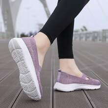 Women's Lightweight Breathable Fashion Walking Shoes, Round Toe Low-Top Casual Shoes, Slip-On Tennis Sandals