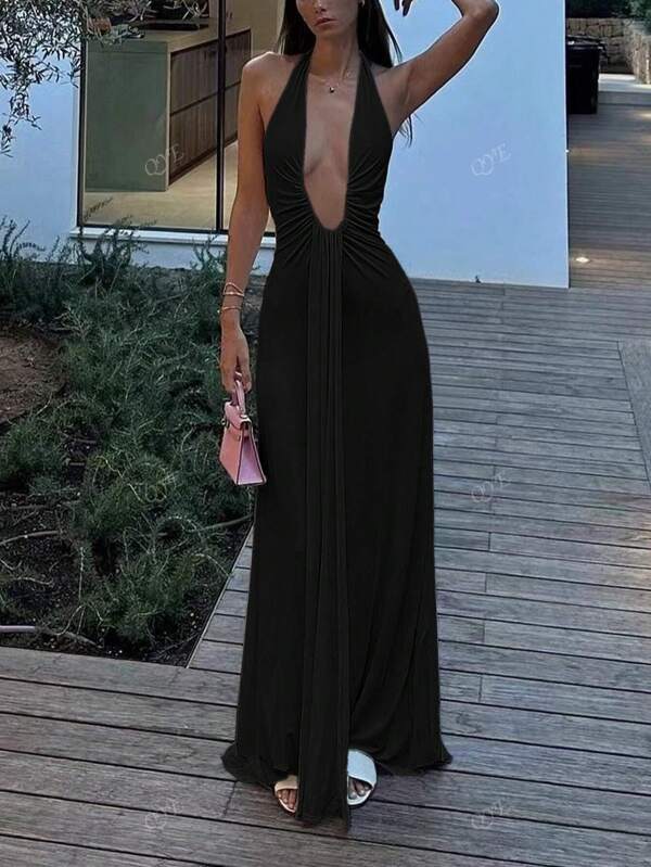 Women's Sexy Deep V-Neck Hollow Out Elegant Long Dress With Pleats, Waist-Defining Maxi Dress With Halter