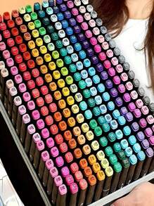Marcadores Profesionales para Arte y Diseño – Sets de 36 a 168 Colores, Doble Punta para Detalles y Sombreado, Tinta a Base de Alcohol - Set de Marcadores Doble Punta – Hasta 168 Colores con Tinta Permanente, Punta Fina y Punta Biselada, Mezcla Suave y Secado Rápido.