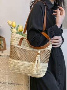 1pc New Fashionable Vacation Style Women Beach Tote Bag, Lightweight Handwoven Straw Shoulder Bag With Contrast Stripes, Tassel Decor, Casual Woven Handbag, Zipper Closure, Perfect For Holiday And Travel