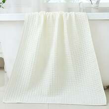 1pc Extra Large Waffle Texture Bath Towel, Absorbent Quick Drying Soft Towel For Women, Cute And Comfortable Home Towel, Bathroom Accessories Fall Decor,Holiday Home Bathroom Decor Back To School For Beauty Salon Home Bathroom Shower Towels For Beauty Salon, Hotel Sports,Home Essentials, Towel, Skin Care Bath Towel Sheet