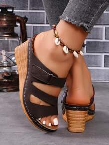 女士新款夏季休闲复古镂空时尚防滑透气凉鞋，带扣和钩环闭合，坡跟厚底中跟凉鞋 - 咖啡棕 - 查看 3