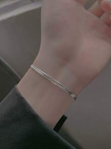 1 pieza Elegante cadena de collar y brazalete de acero inoxidable multicapa de plata, estilosa y versátil, perfecta para aniversarios, el Día de San Valentín y el uso diario