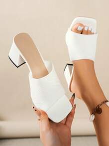 Sandales à plateforme compensée, grandes tailles 42, à bout ouvert pour femmes. Nouvelles chaussures d'été 2024 à talon haut, avec une boucle polyvalente. Chaussures romaines épaisses importées.