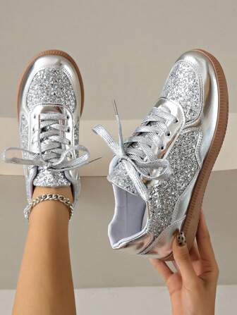 ZKBBO 女士休闲运动鞋平底健身步行训练鞋，银色亮片