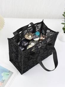 1个经典黑色心形网眼便携手提化妆包，透气网眼材质，适合宿舍、外出、海滩度假等场合，是送给女孩和女性的完美礼物。推荐单品：化妆包、旅行包、收纳包、化妆品整理包、洗漱包、桌面收纳包、化妆包、化妆袋、化妆品整理包、梳妆台配件、化妆袋、女士化妆洗漱包、小型化妆包、女士洗漱包、小型化妆包、女士洗漱包、女士礼物、圣诞礼物、女士礼物创意 - 黑色 - 查看 3