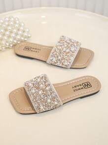 Girls A Row Of Diamond Sparkly Fashion Punk Style Beach Sandals, Non-Slip Comfortable Holiday Outdoors - Champagne - View 6