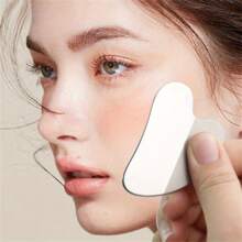 不锈钢面部理疗刮痧工具粉底液刮痧黑头铲三角恋粉底化妆铲时尚美容工具1件