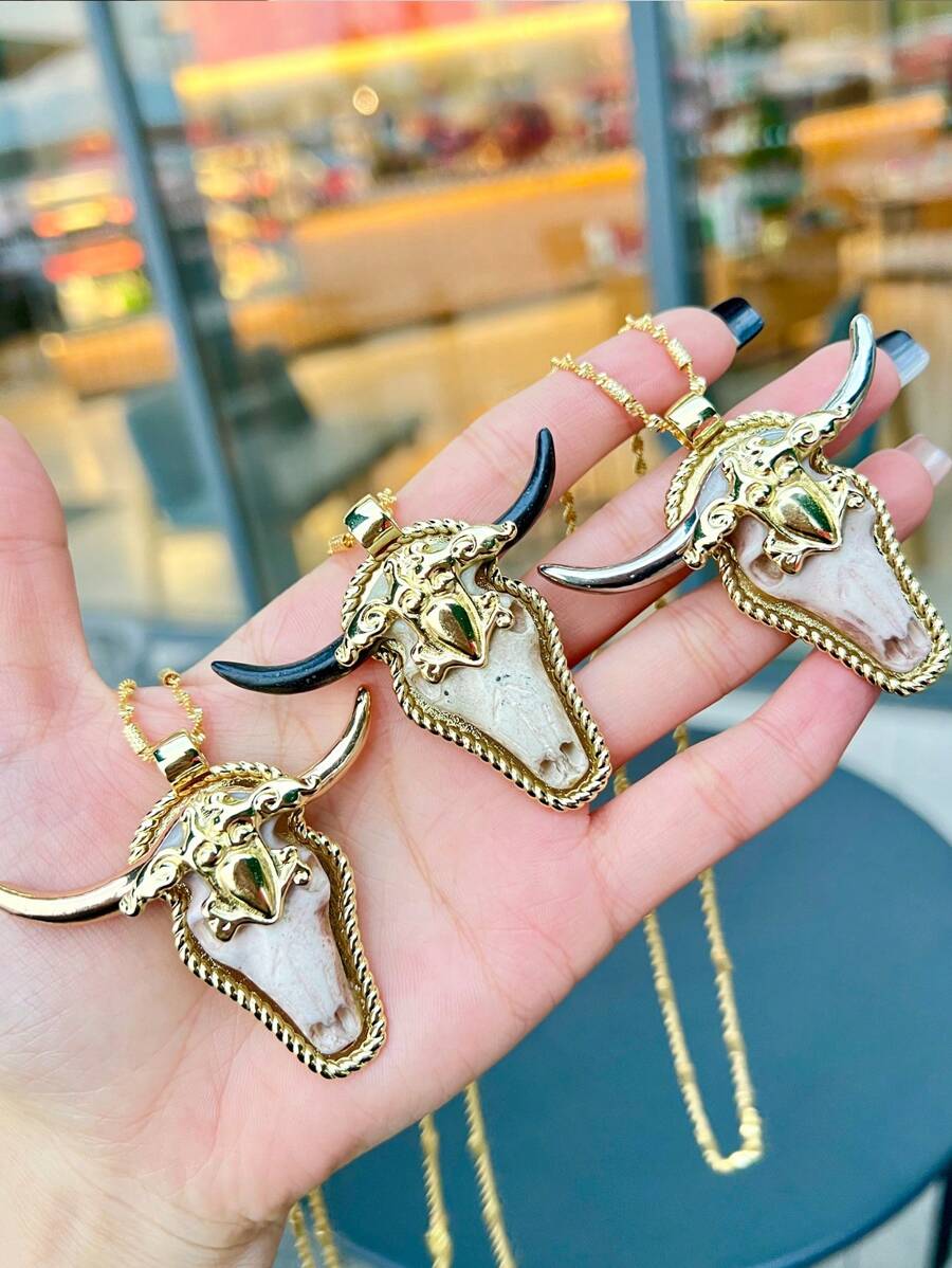 1 pieza Collar colgante de cabeza de toro metálico-acrílico chapado en oro, plateado y negro de moda y personalizado, adecuado para uso diario de hombres y mujeres