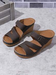 女士新款夏季休闲复古镂空时尚防滑透气凉鞋，带扣和钩环闭合，坡跟厚底中跟凉鞋 - 咖啡棕 - 查看 5