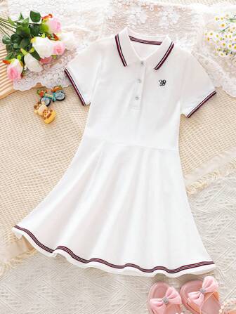 女童休闲别致刺绣马球领短袖连衣裙，优雅校园风格 A 字型制服连衣裙，适合幼儿至青少年