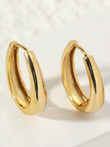 复古性感法式小粗环耳环，佩戴舒适，适合日常和派对场合，是时尚女性的圣诞礼物