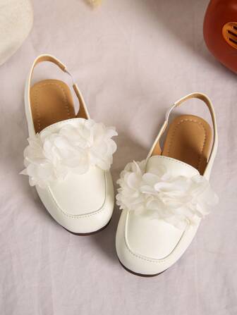 1 双女童花卉 PU 软底透气包头平底凉鞋，春夏